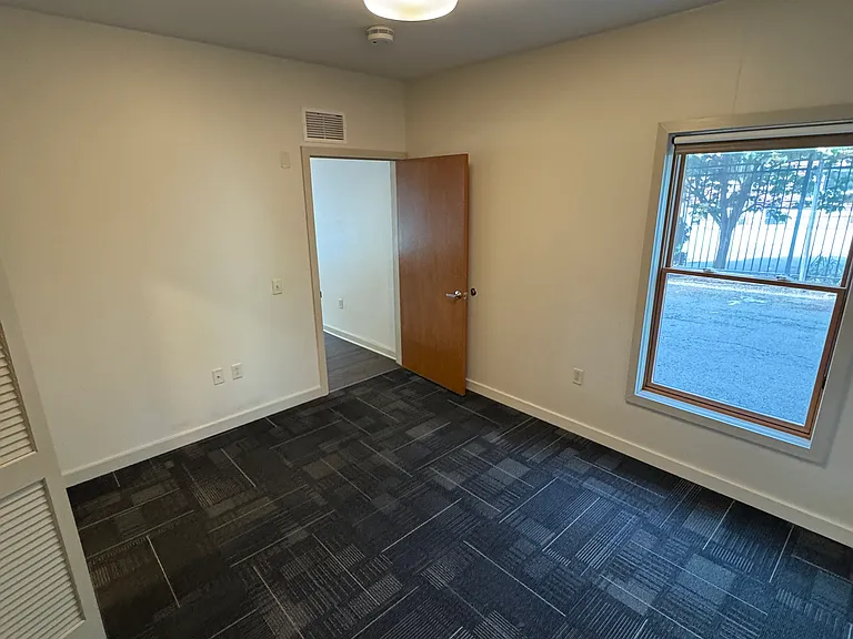 468 Delaware Ave #101 — Photo 6