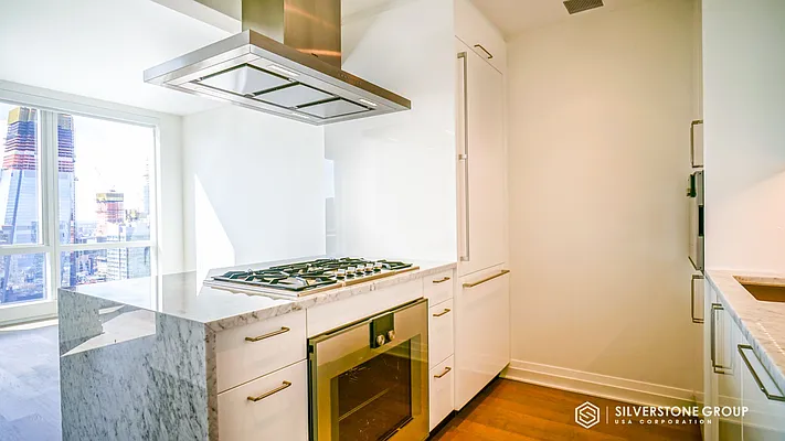 Rented by Silverstone Group USA Corp. | media 49