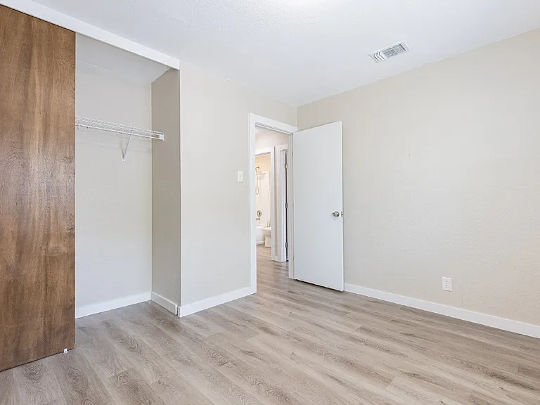 1366 Bayou Dr — Photo 25