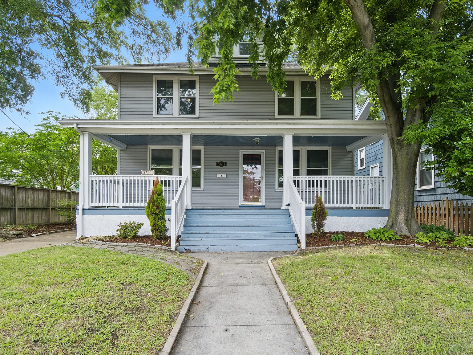 3 bed, 1.5 bath, 1867 sqft, $2,690 — Photo 1