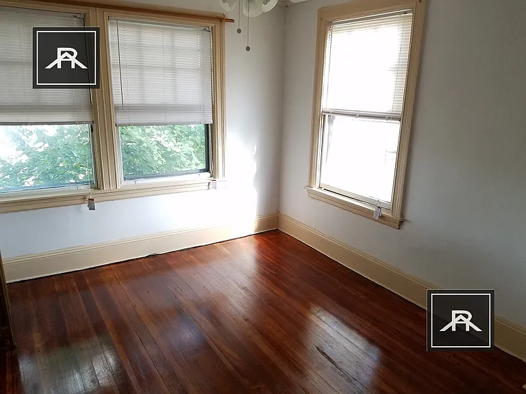 32 Wadsworth St — Photo 4