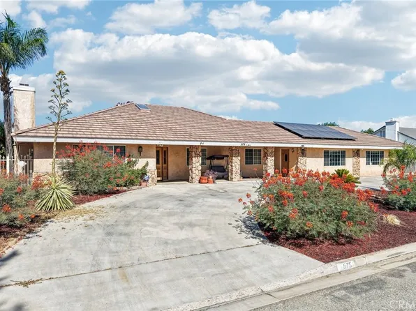 575 Lauresa Ln, Hemet, CA 92544