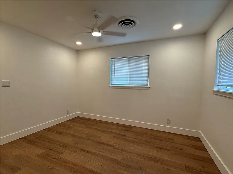 6712 Bryn Mawr Dr — Photo 18