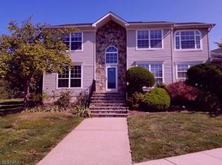 19 Whitehead Rd, Bridgewater, NJ 08807