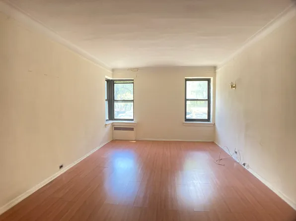 105 Arden Street image 1 of 6