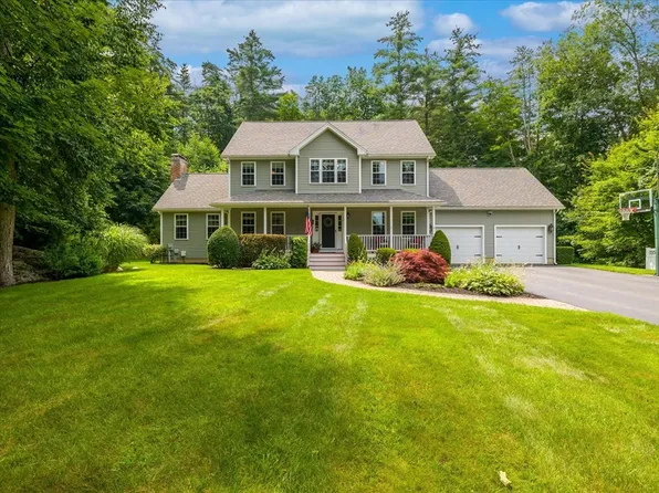 32 Draper Woods Rd, Sturbridge, MA 01518