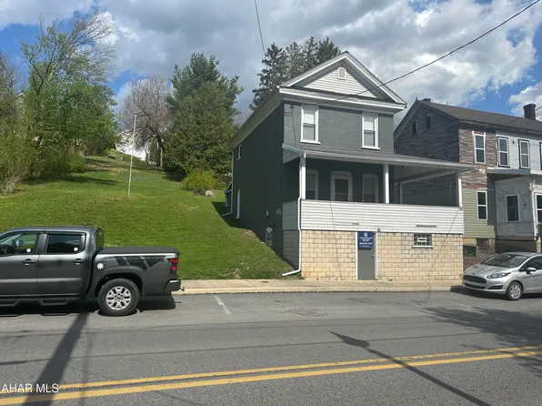 522 N Juniata St, Hollidaysburg, PA 16648