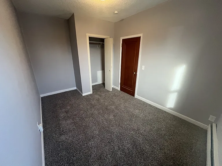 74 Birch Ave S — Photo 5