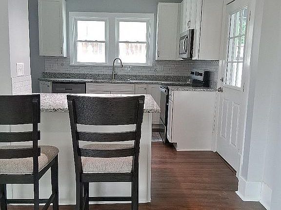 5th image of 4681 Mason St