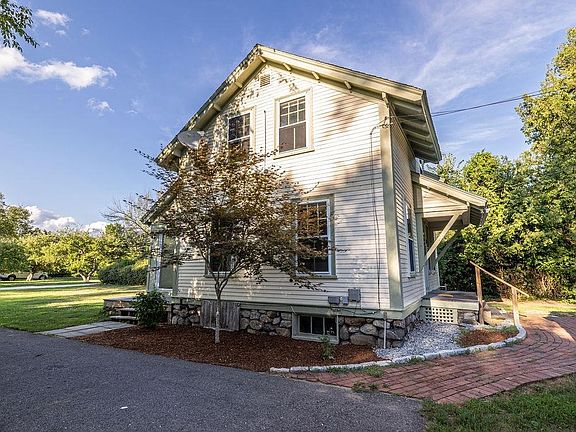 3rd image of 5 Lamson Ave
