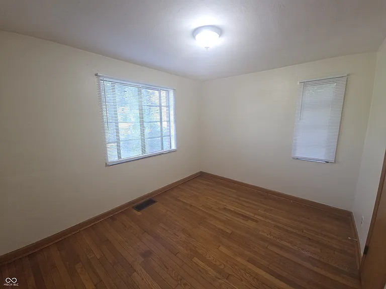 67 W Westfield Blvd — Photo 11