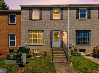 17918 Hickory Ln, Hagerstown, MD 21740