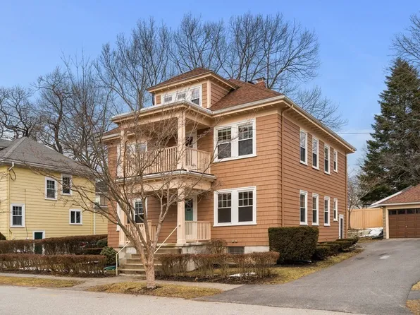 28 Avalon Rd, Milton, MA 02186