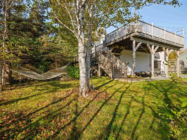 735 Terence Bay Rd, Terence Bay, NS B3T 1X2