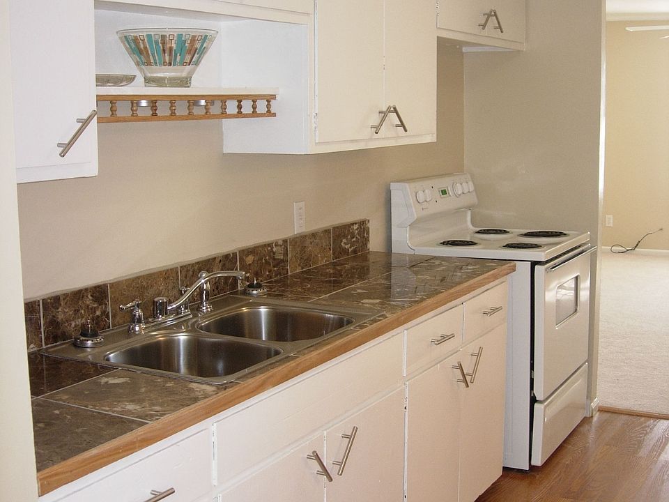 2nd image of 2201 S Eddy St #A