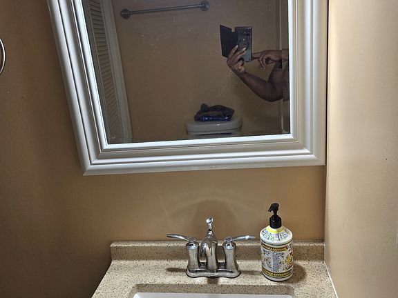 5th image of 118 Joyceton Way
