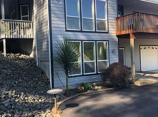 770 San Souci Dr, Roseburg, OR 97471