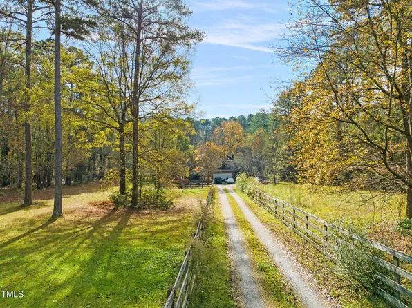 1790 Riddle Rd, Sanford, NC 27330