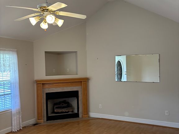 5th image of 4852 Waverly Ct