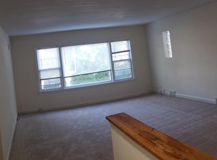6426 N Artesian Ave, Chicago, IL 60645