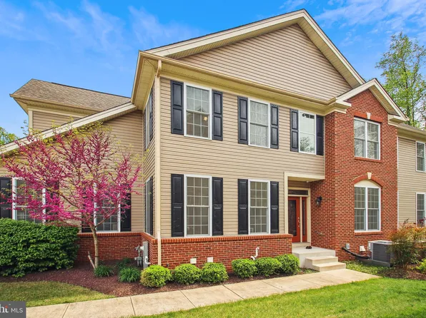 8122 Orchard Blossom Ln, Severn, MD 21144