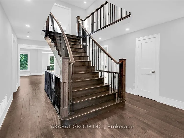1274 Kings College Dr — Photo 6