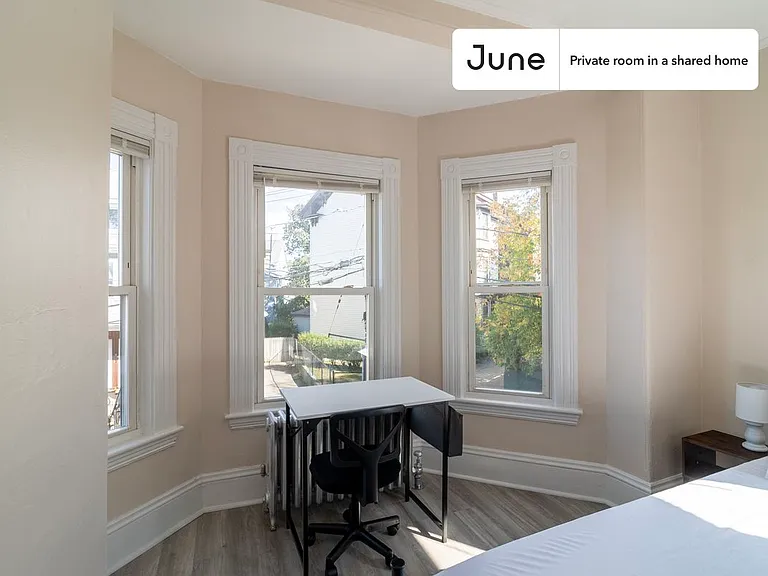 11A Islington St #C — Photo 3