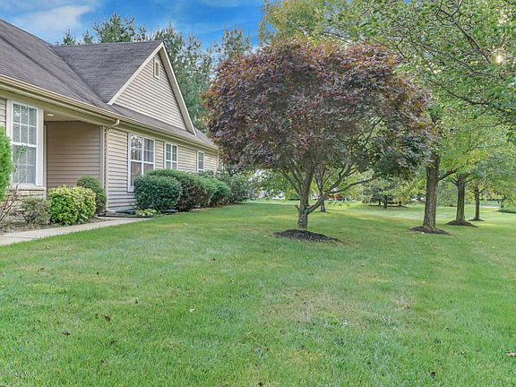 4th image of 2346 Logan Ct