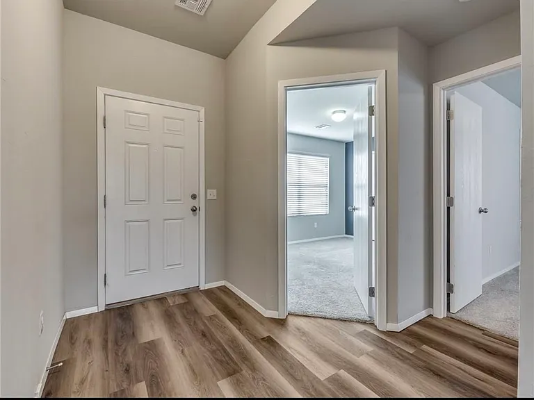 7609 Lipizzan Rd — Photo 4
