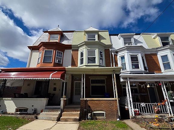 2nd image of 1102 N Front St