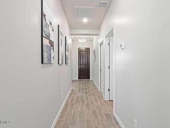 2nd image of 284 Huntstanton St