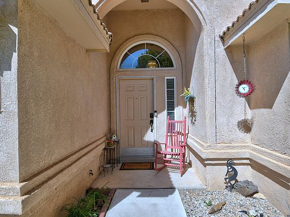 2nd image of 9805 Kokopelli Dr NW