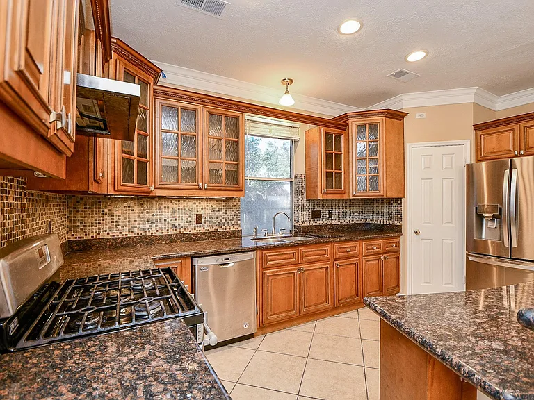 21219 Flat Creek Ln — Photo 7