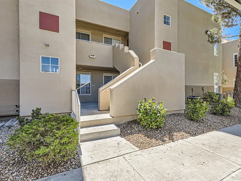 1909 Mountain Hills Ct #206-1 — Photo 4