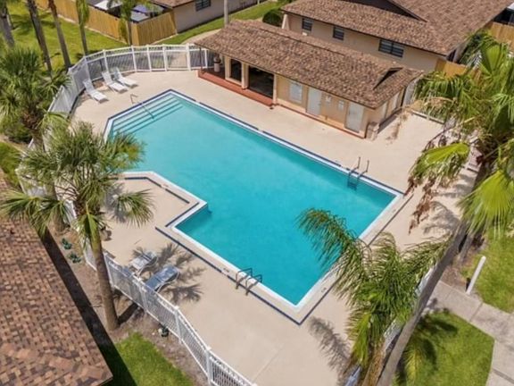 Community pool