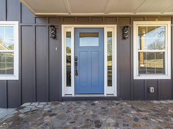 4th image of 2500 Old Hapeville Rd SW