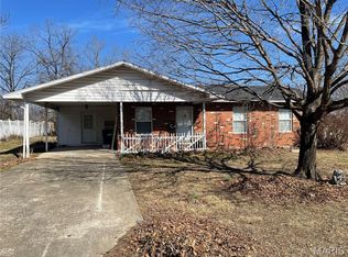 706 E 3rd St, Salem, MO 65560