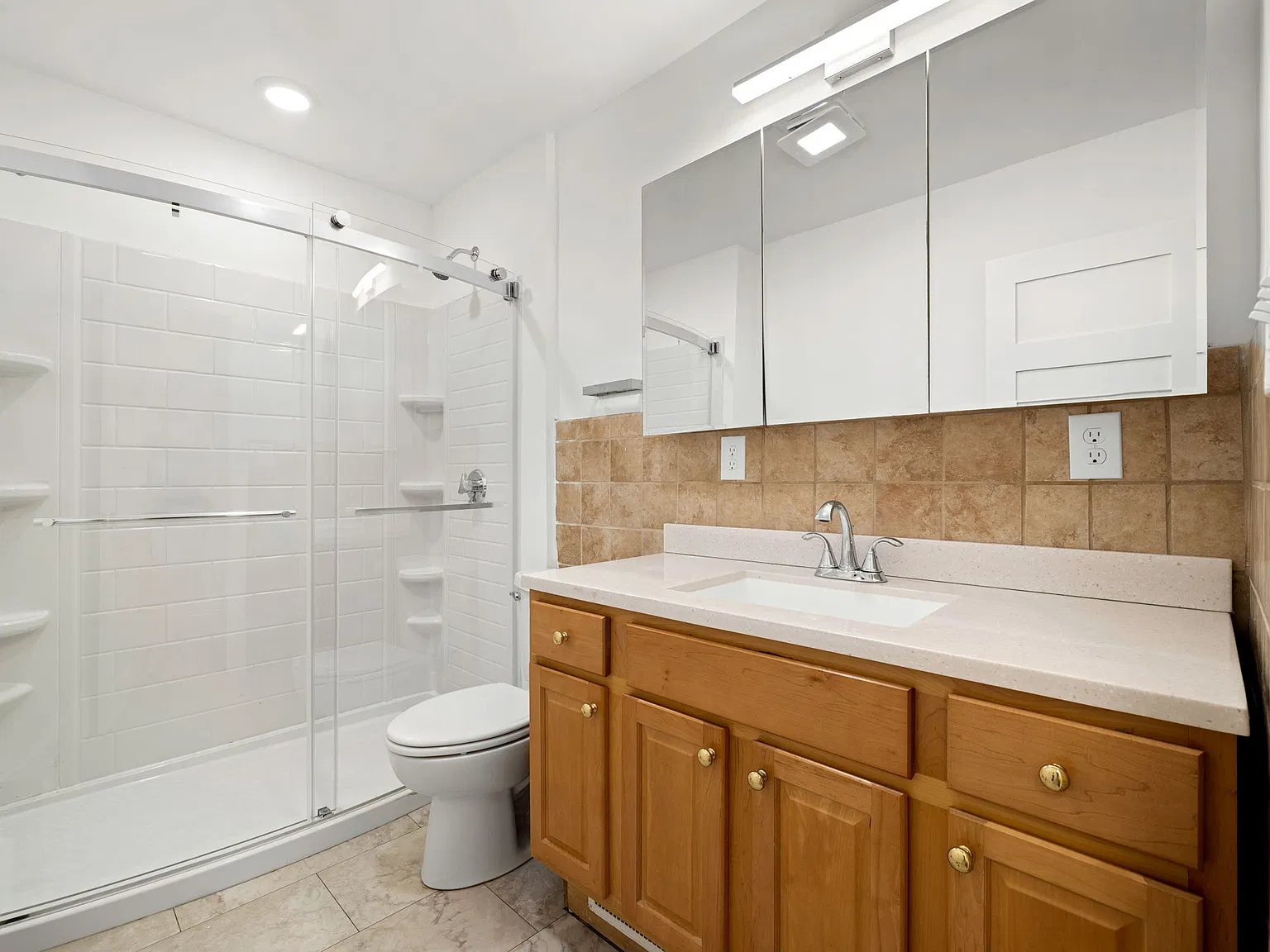 1 bed, $1,650 — Photo 4
