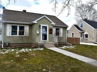 1912 Rankin St, Manitowoc, WI 54220