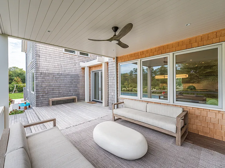 610 Wildberry Ln — Photo 11