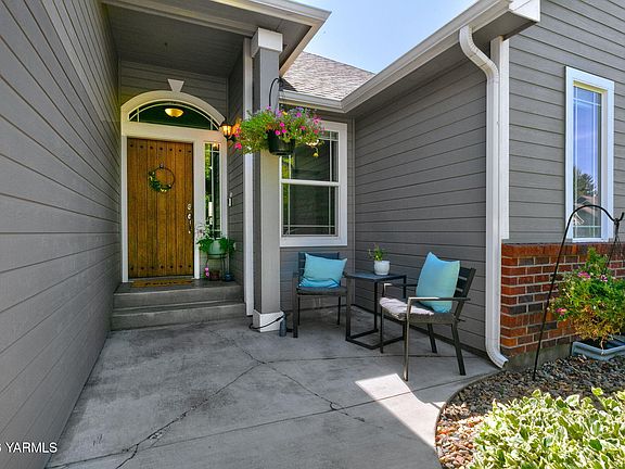 2nd image of 7300 Fremont Way