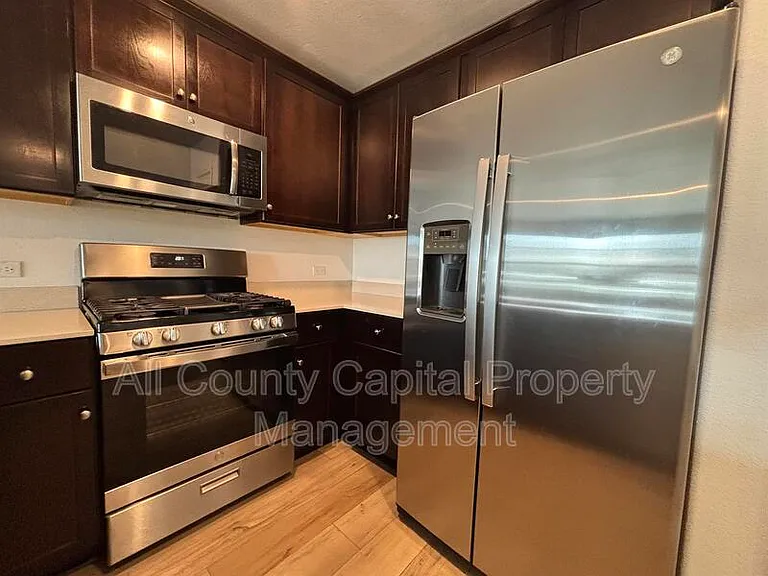 13725 Knights Branch Dr — Photo 4