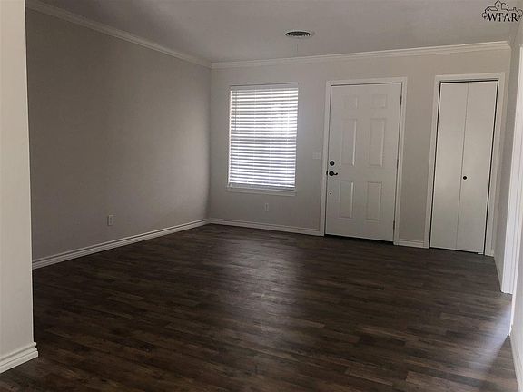 2nd image of 4715 Gay St