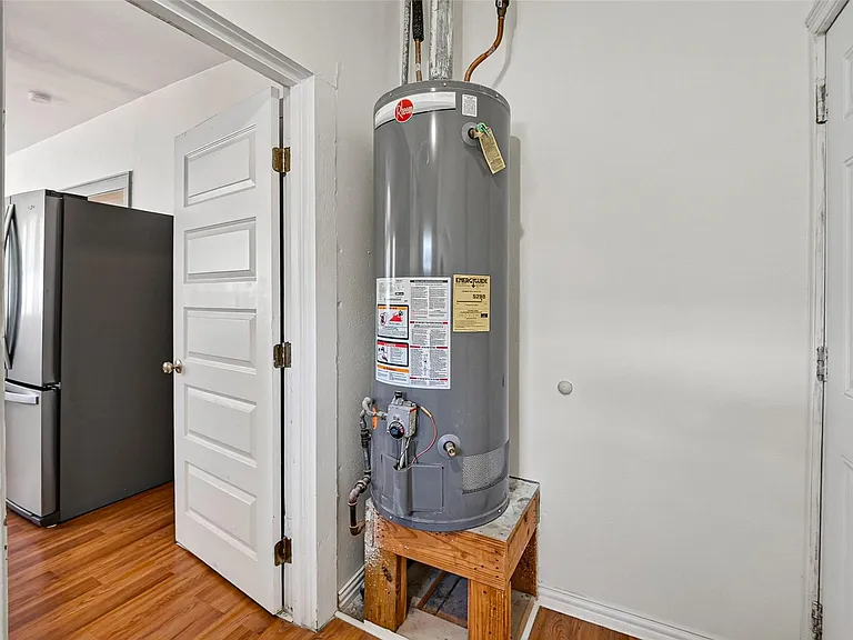2519 Stevens St — Photo 28