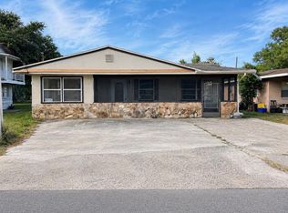 1204 W Alsobrook St, Plant City, FL 33563