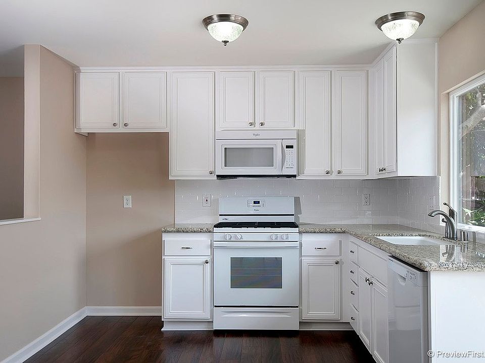 1st image of 10273 Covina Pl
