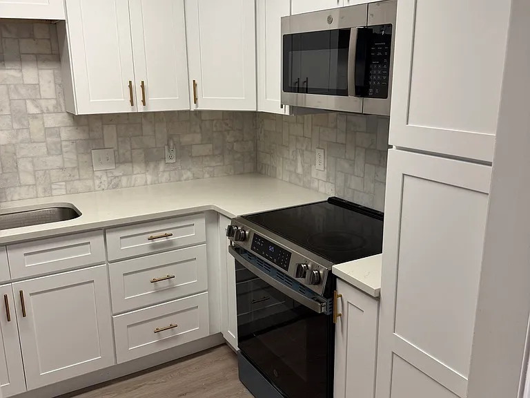 1103 Airline Dr — Photo 3