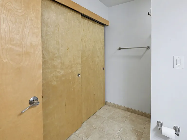 119 4th St #110 — Photo 12