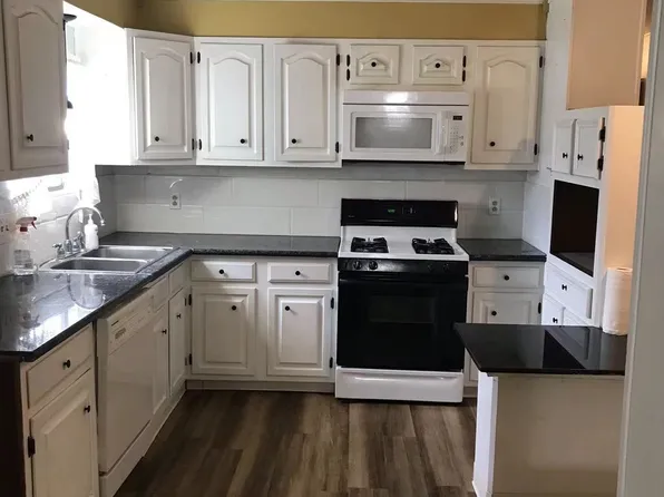 140 Cypress, Onalaska, TX 77360