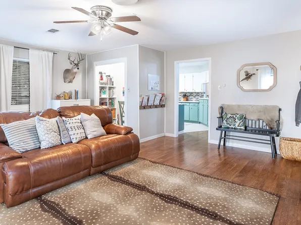 2000 S High St, Brady, TX 76825